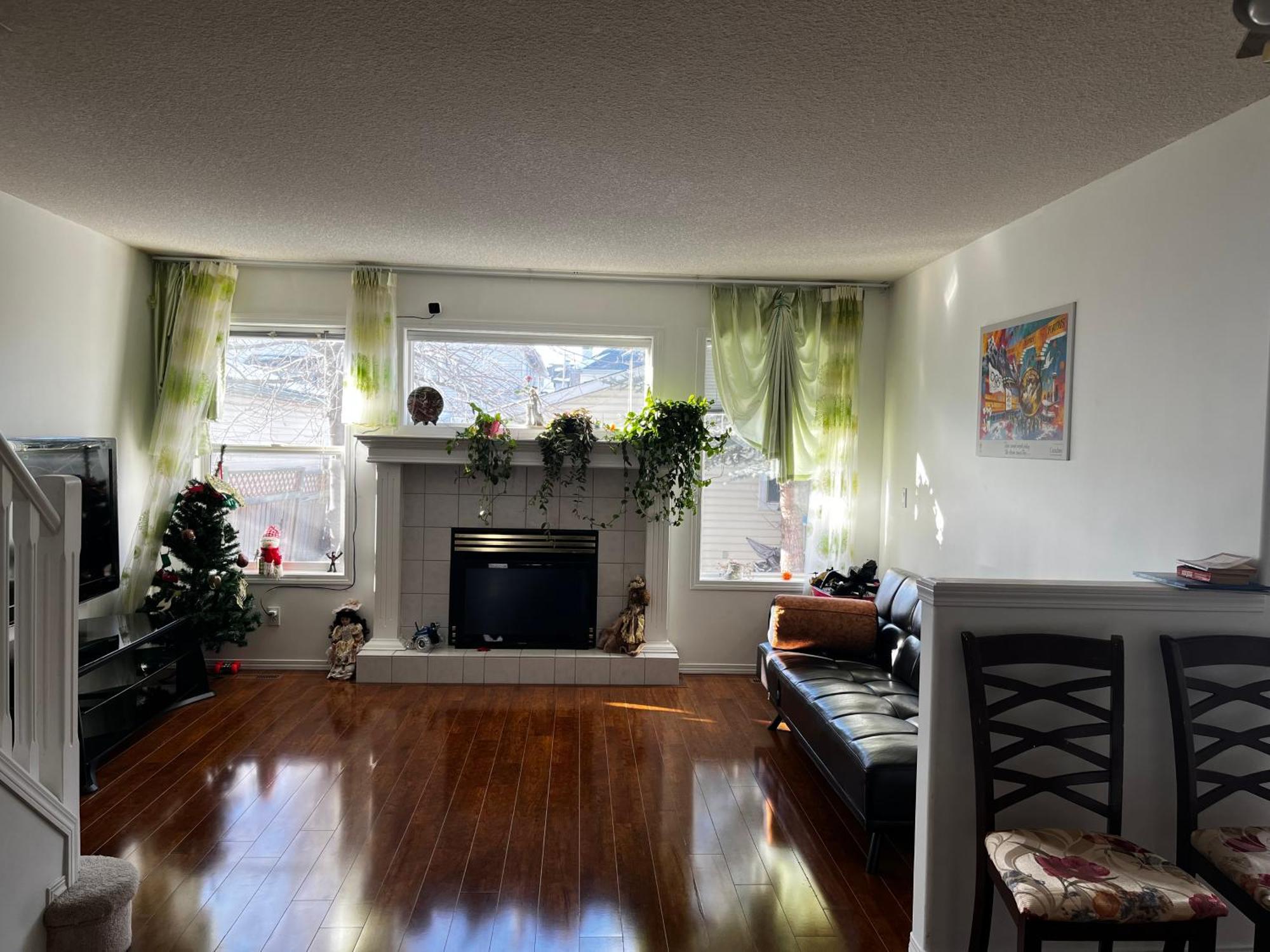 Homestay Hidden Valley New Basement With Private Bathroom! *