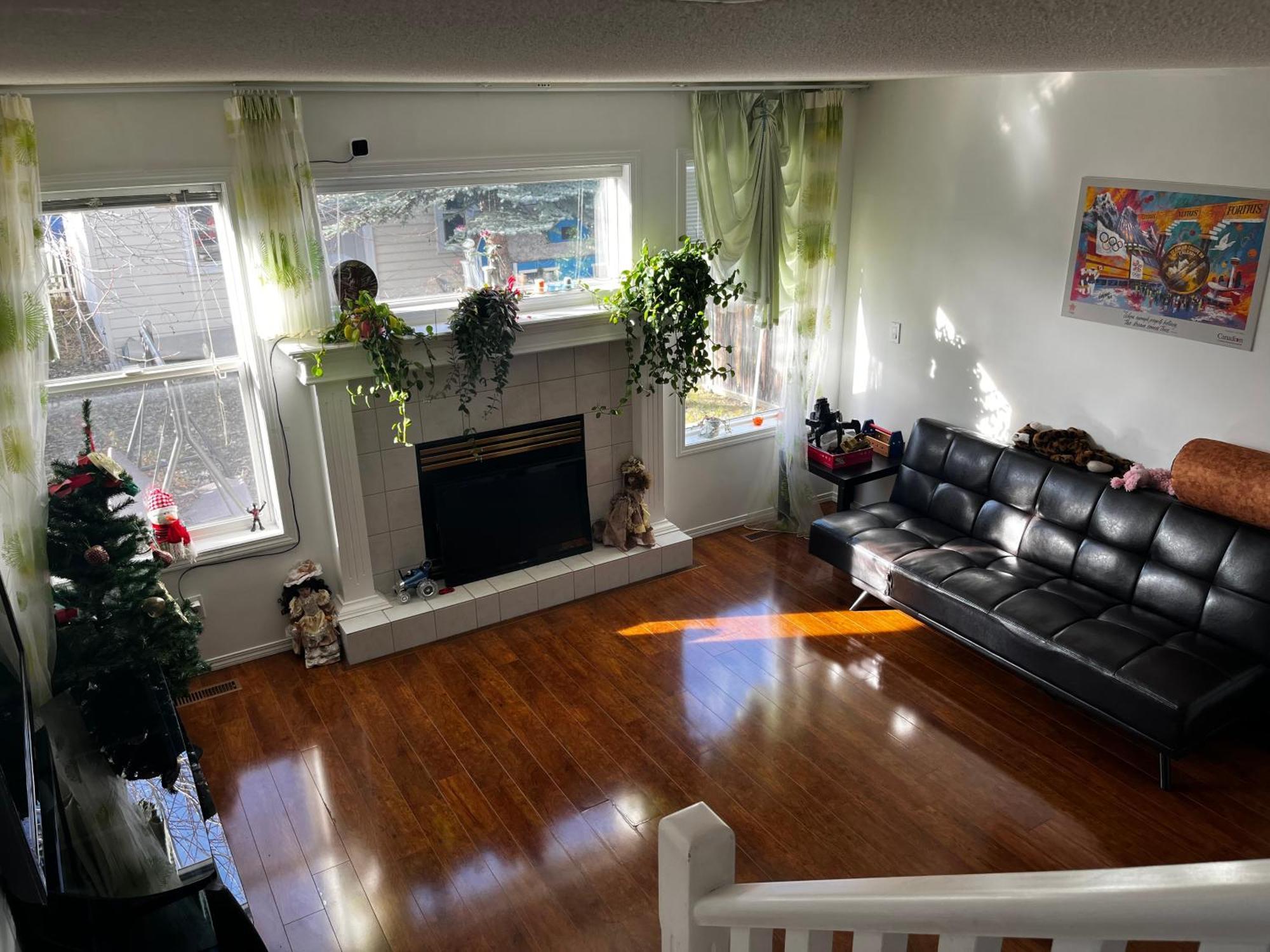 Hidden Valley New Basement With Private Bathroom! Homestay Calgary