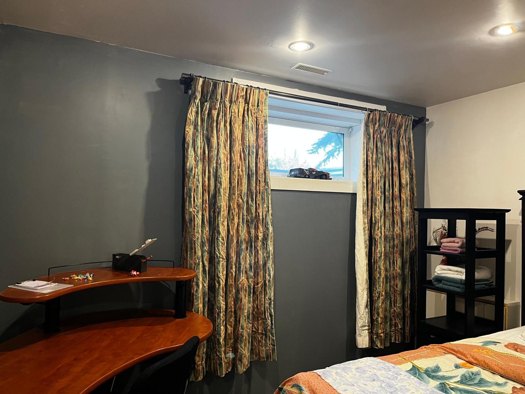 Homestay Hidden Valley New Basement With Private Bathroom! *